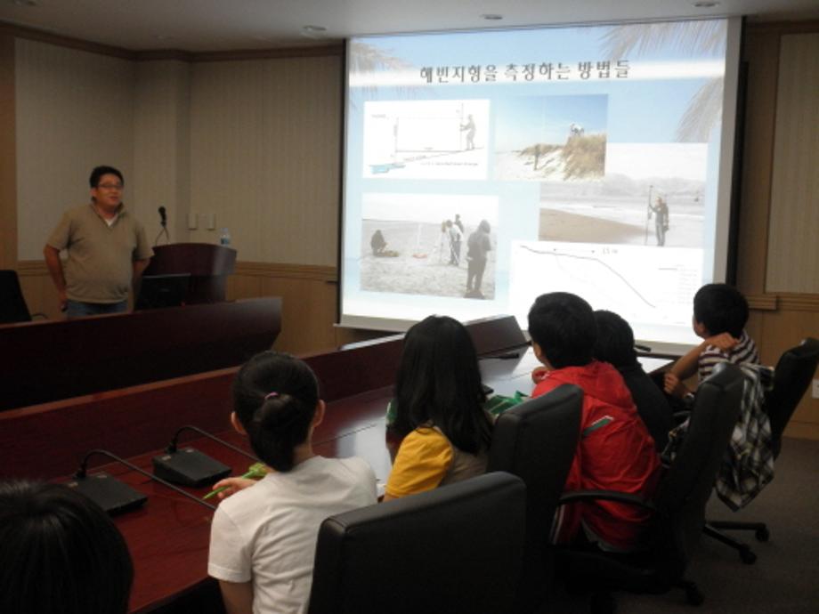 학교로 가는 동해바다 과학교실_image1